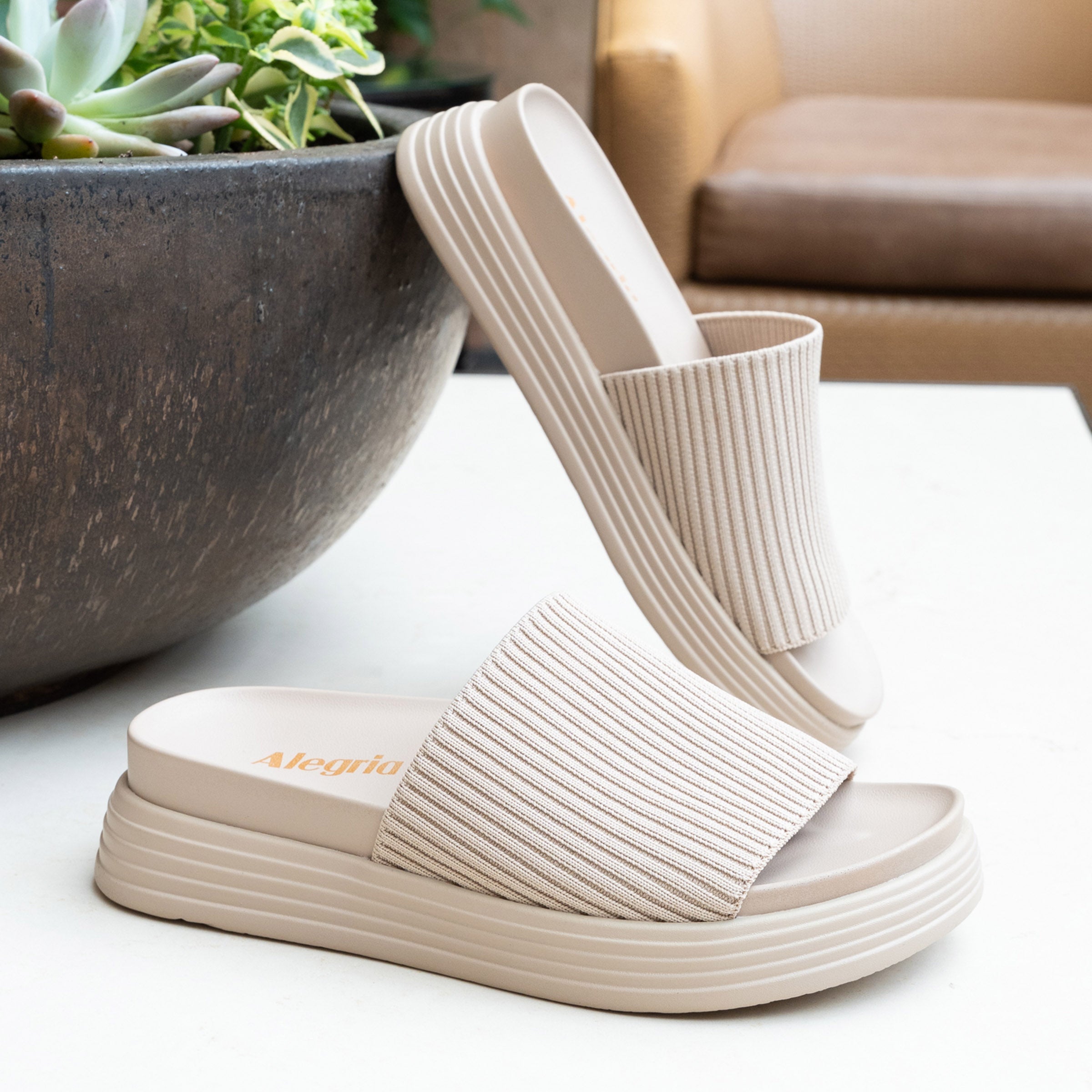 Akimi Beachy Keen Sandal - Image 2