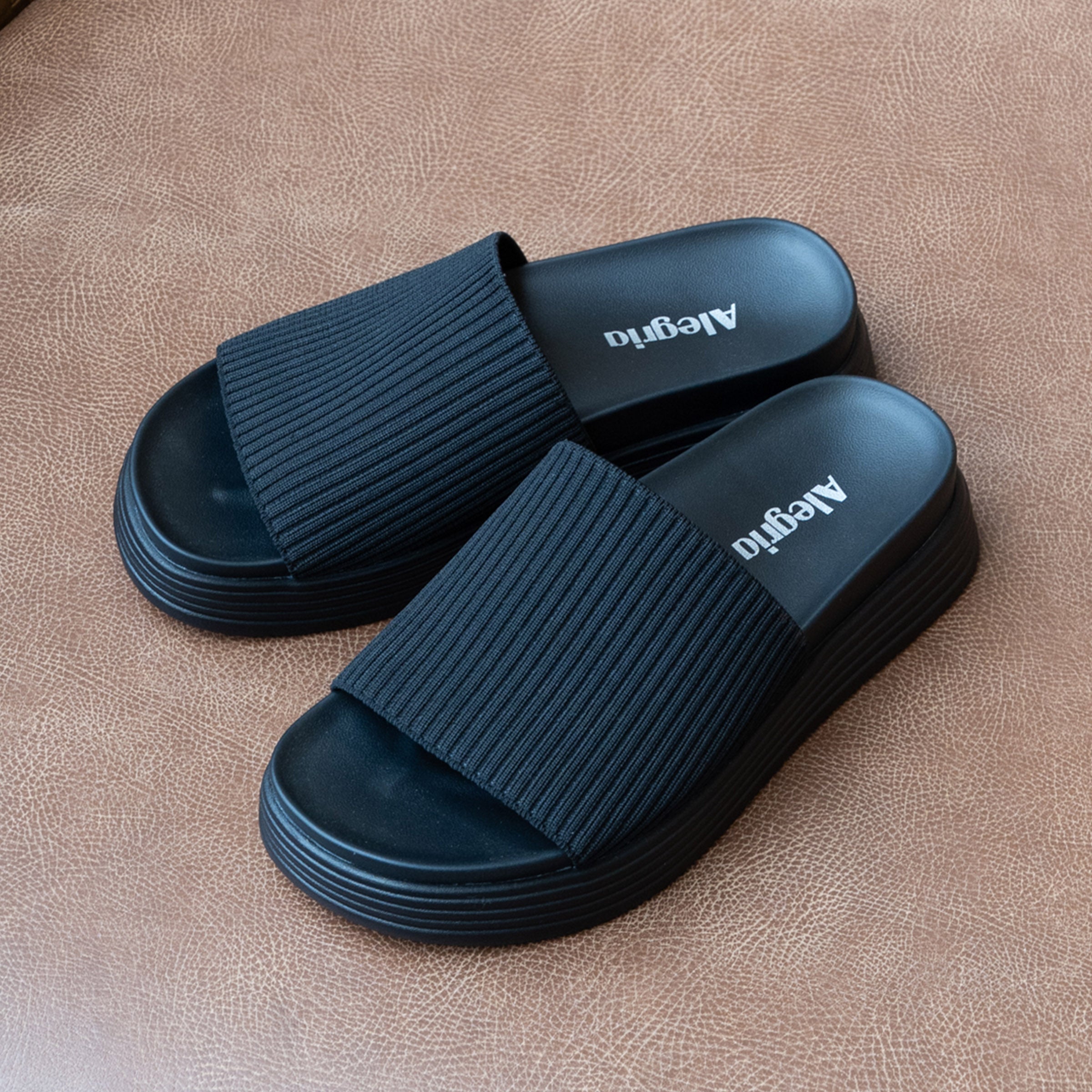 Akimi Black Sandal - Image 2