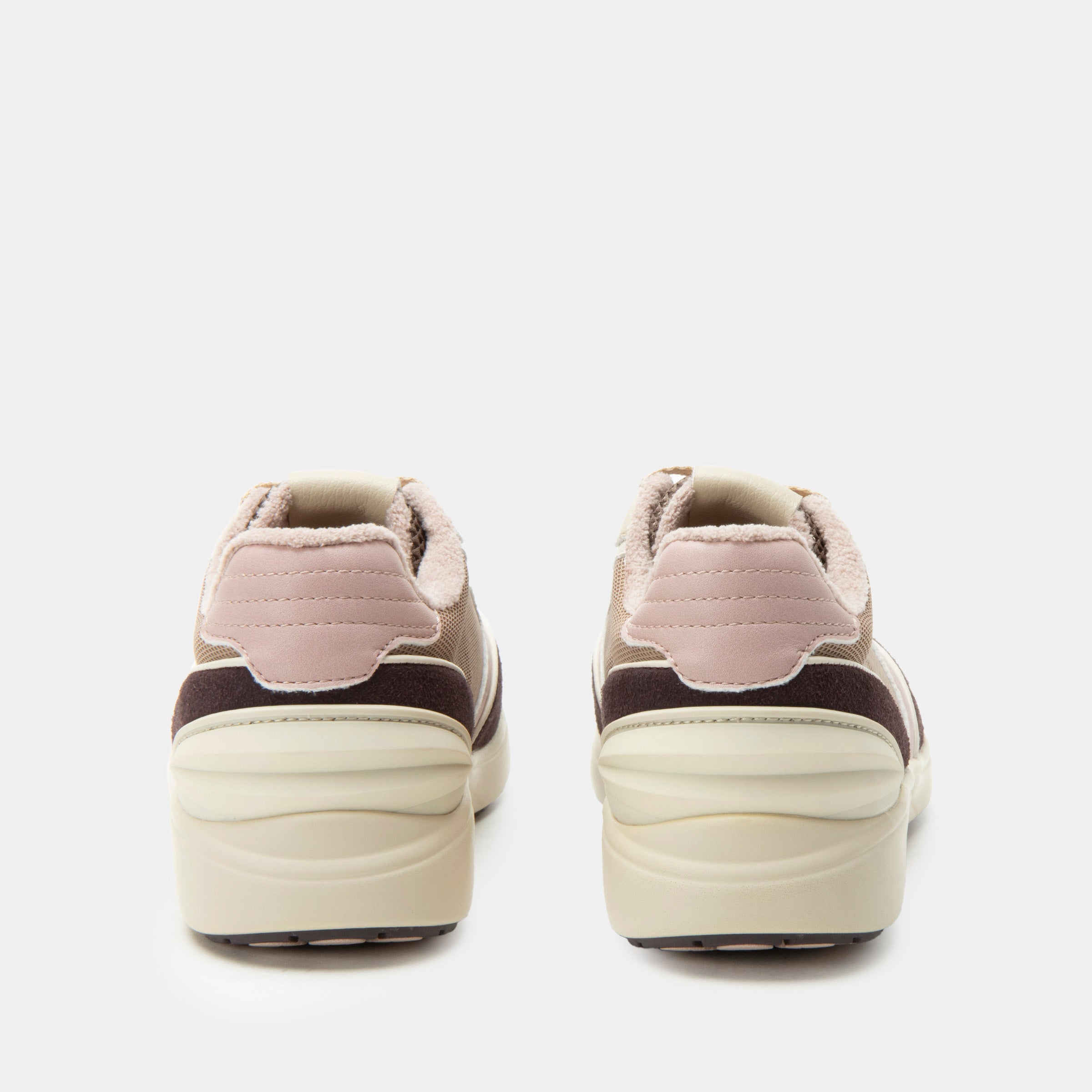 Embyr Chery Lacquer Shoe - Image 4