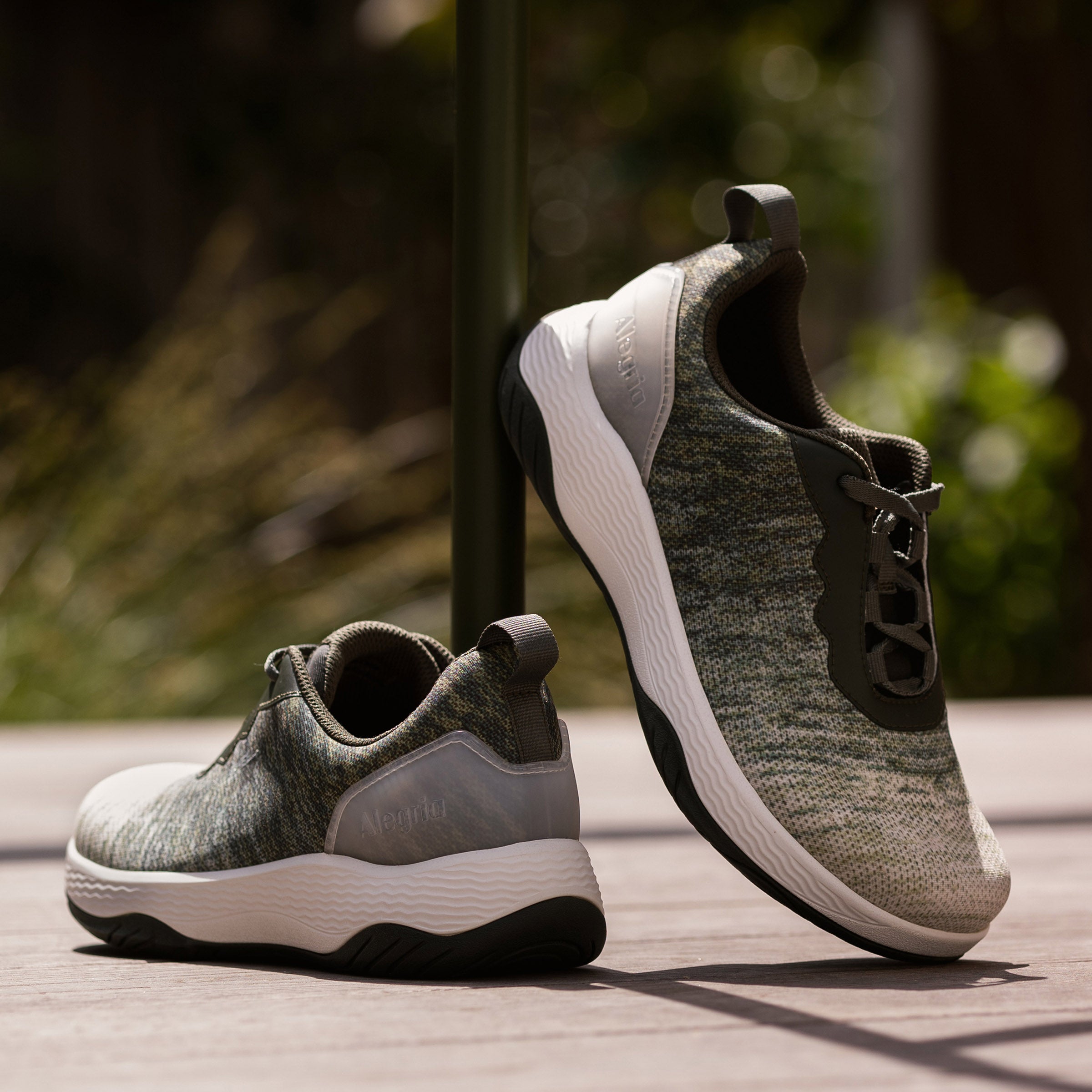 In8 Ombré Green Shoe - Image 2