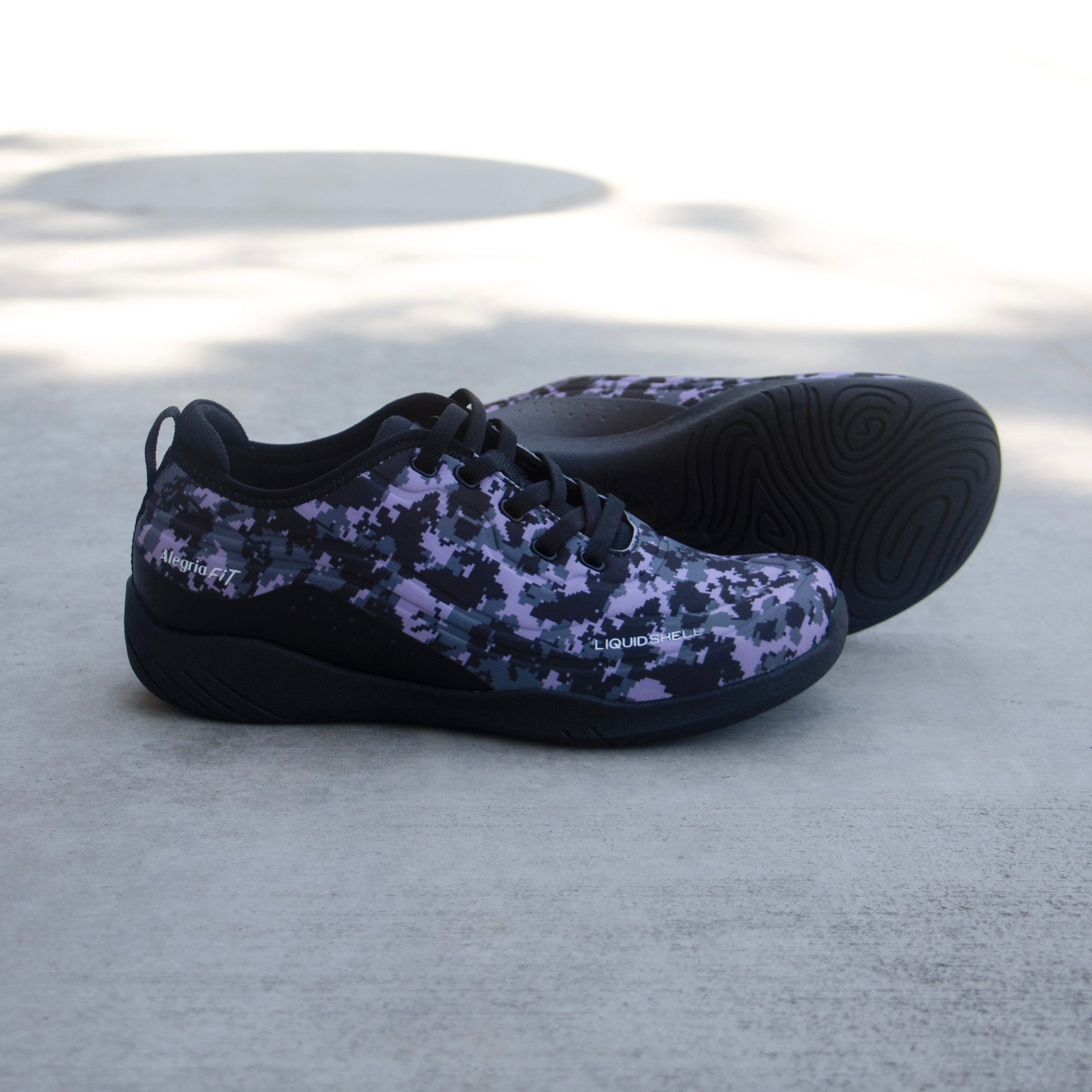 Liber8 Digi Lilac Shoe - Image 2