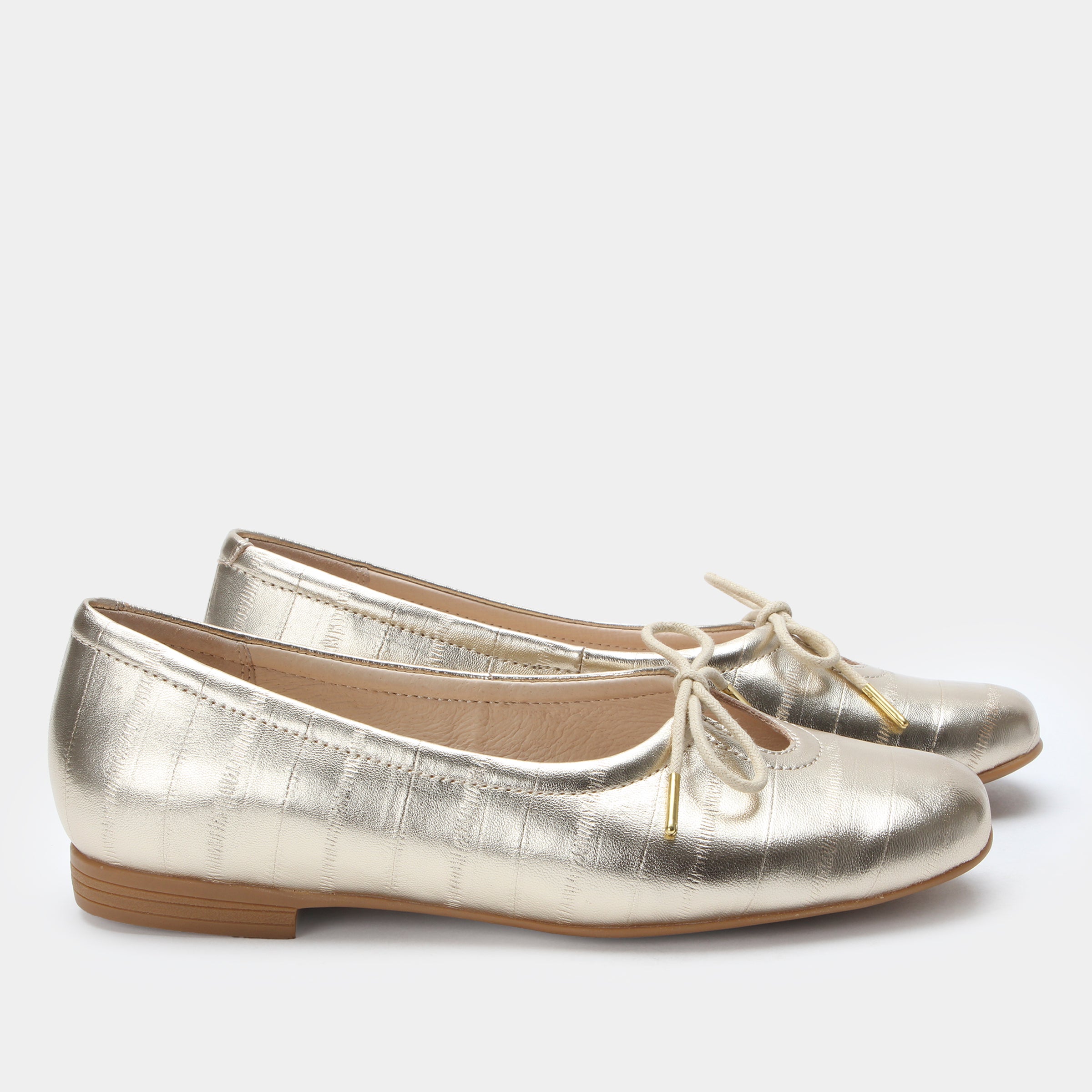Leilah Gold Shoe - Image 3
