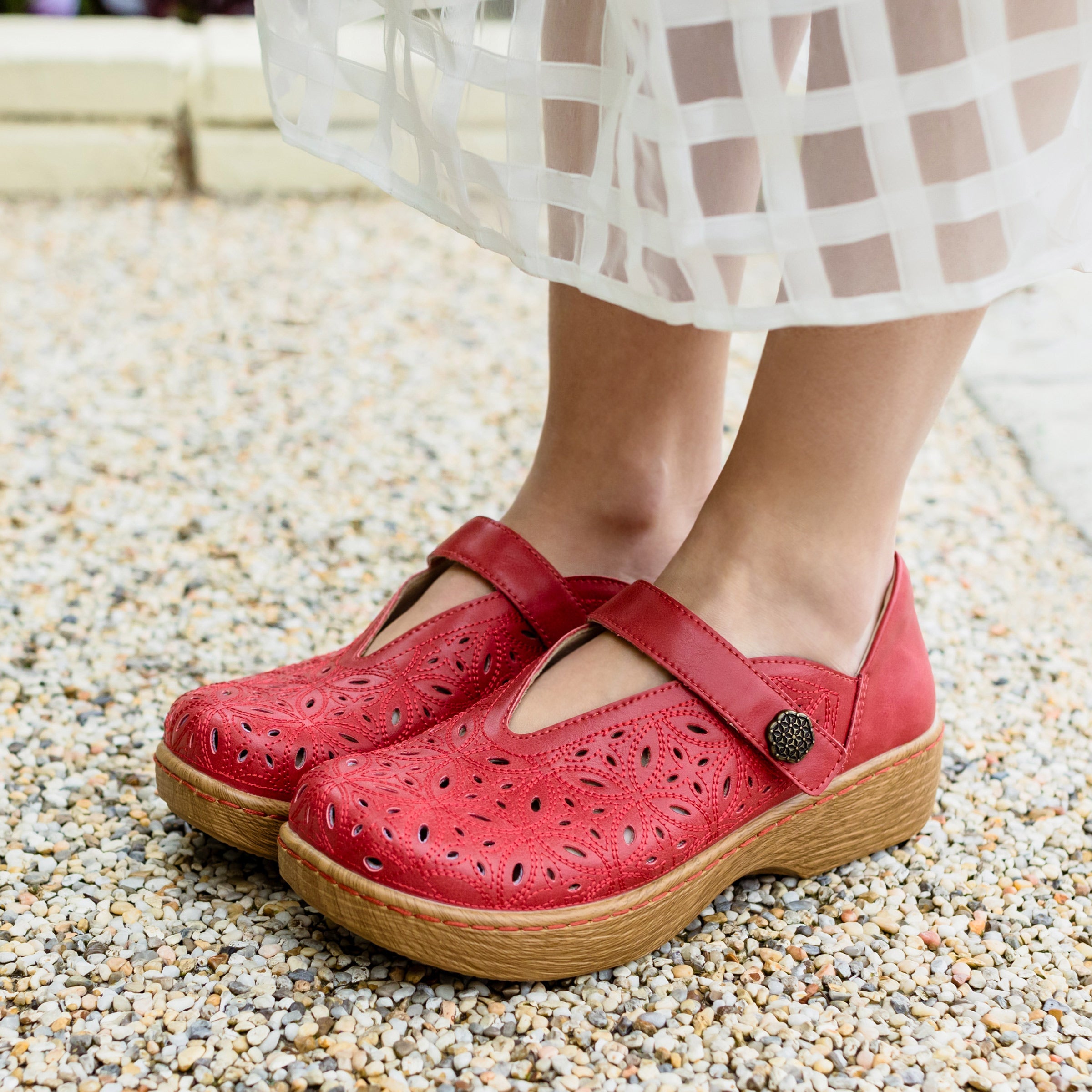 Opheliah Razberry Breeze Shoe - Image 2