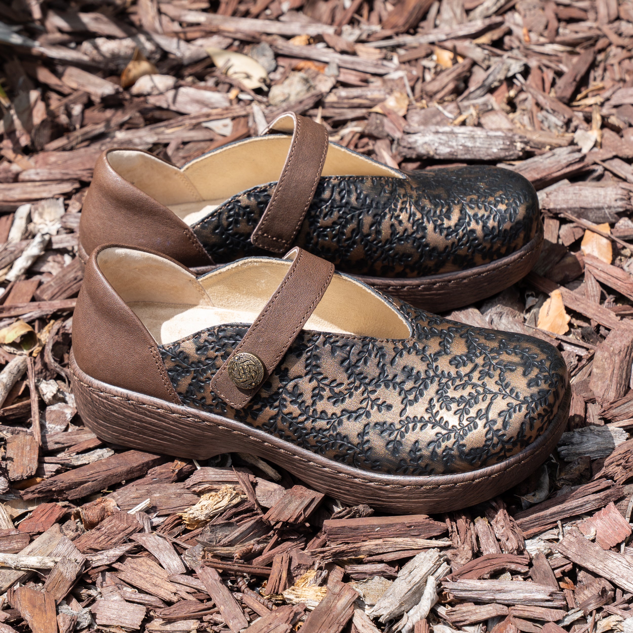 Opheliah Ivy Brush Bronze Shoe - Image 2