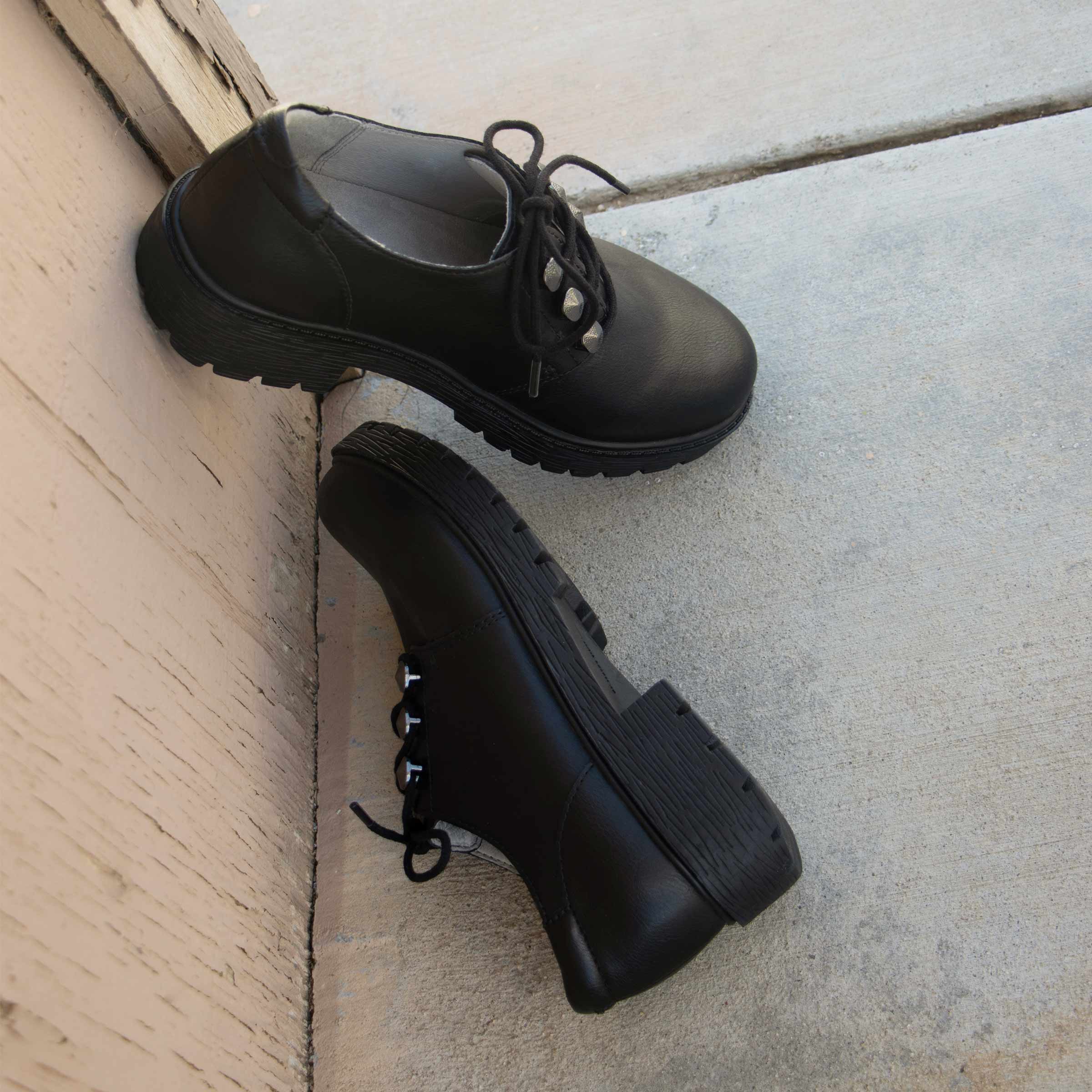 Resa Black Shoe - Image 2