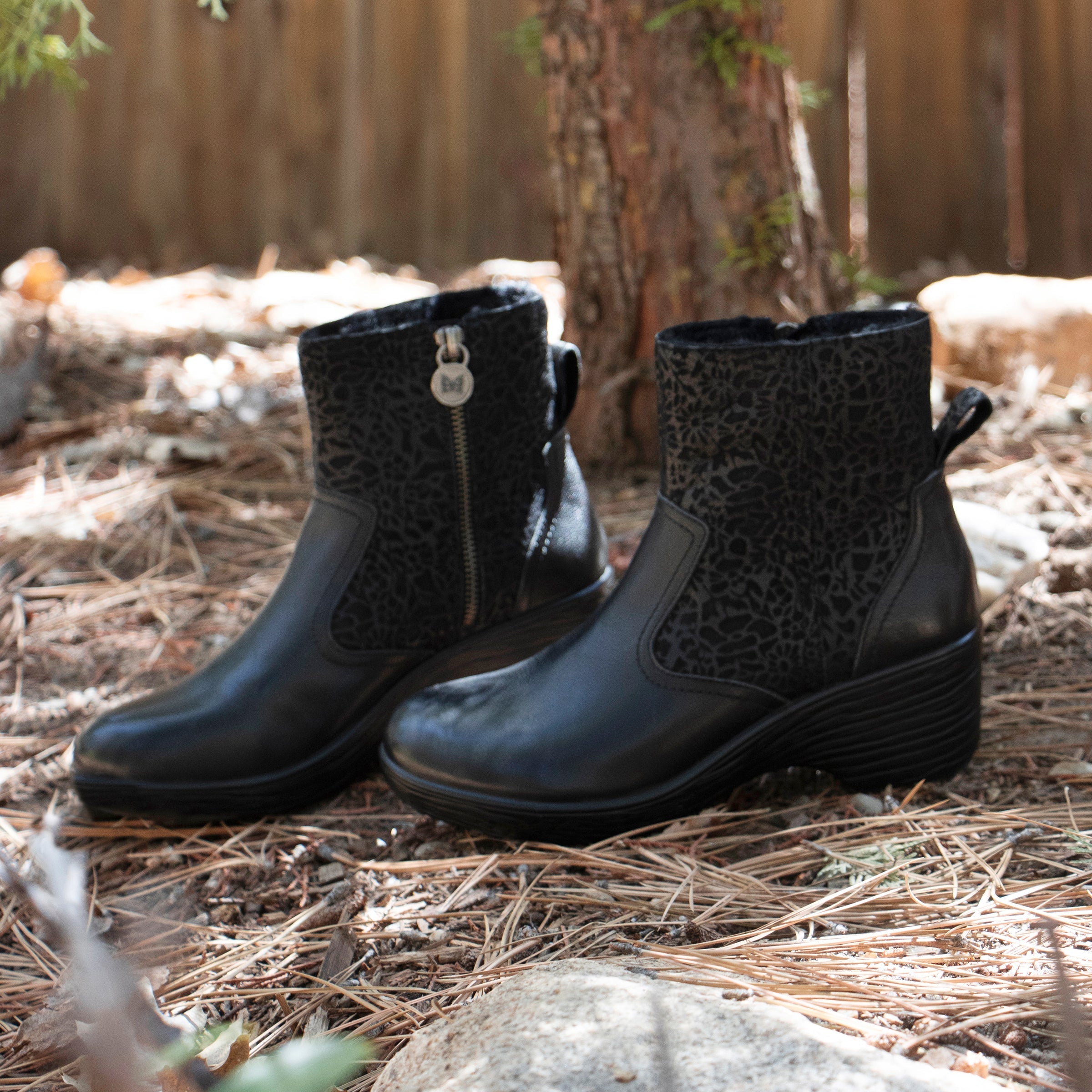 Scarlett Black Boot - Image 2
